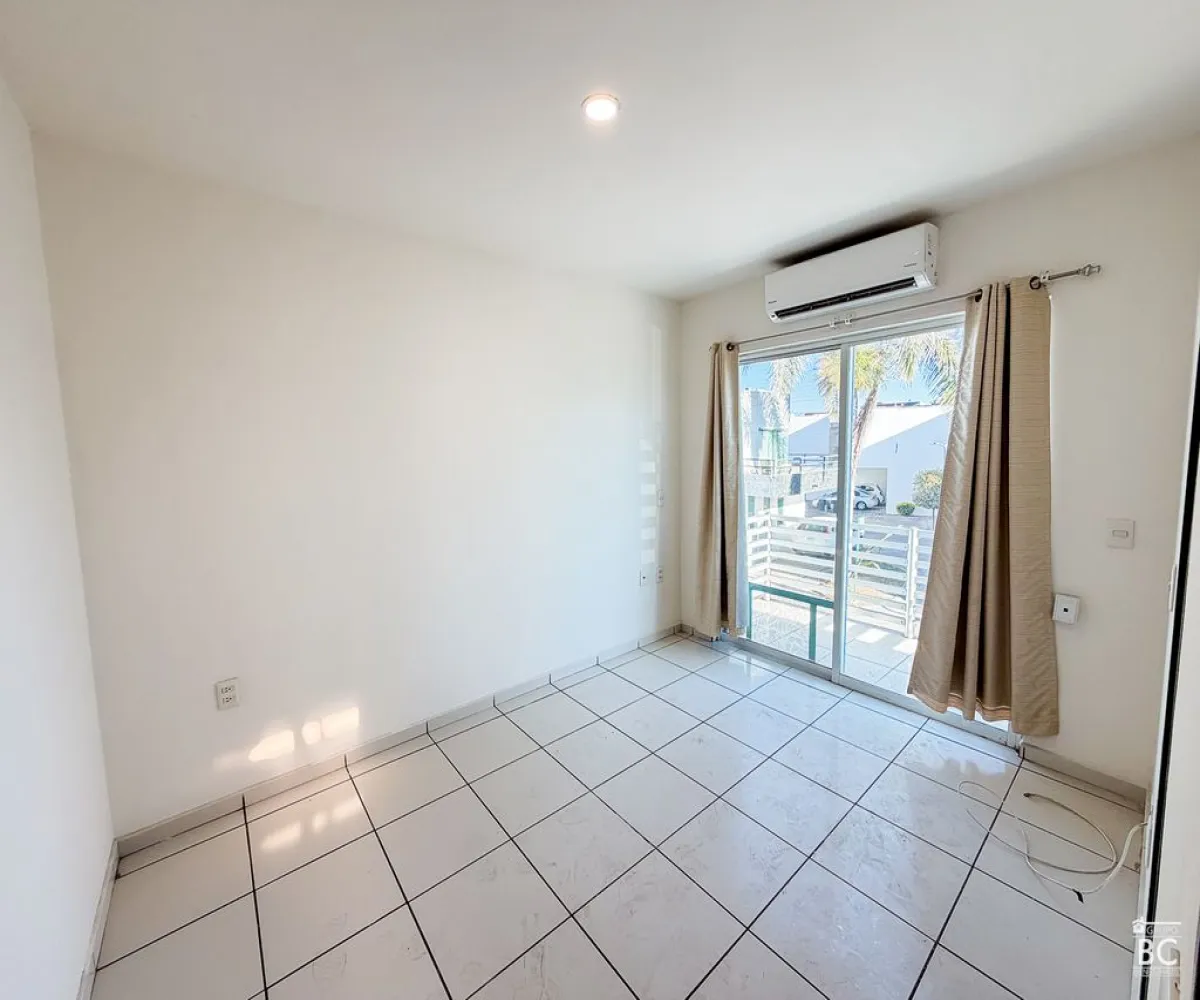 Casa En Venta,Valle Real,Avenida Aviación 5950 95, Zapopan, Jalisco 45136, 3 Habitaciones,2 Baños,Avenida Aviación,2,pI4sDit