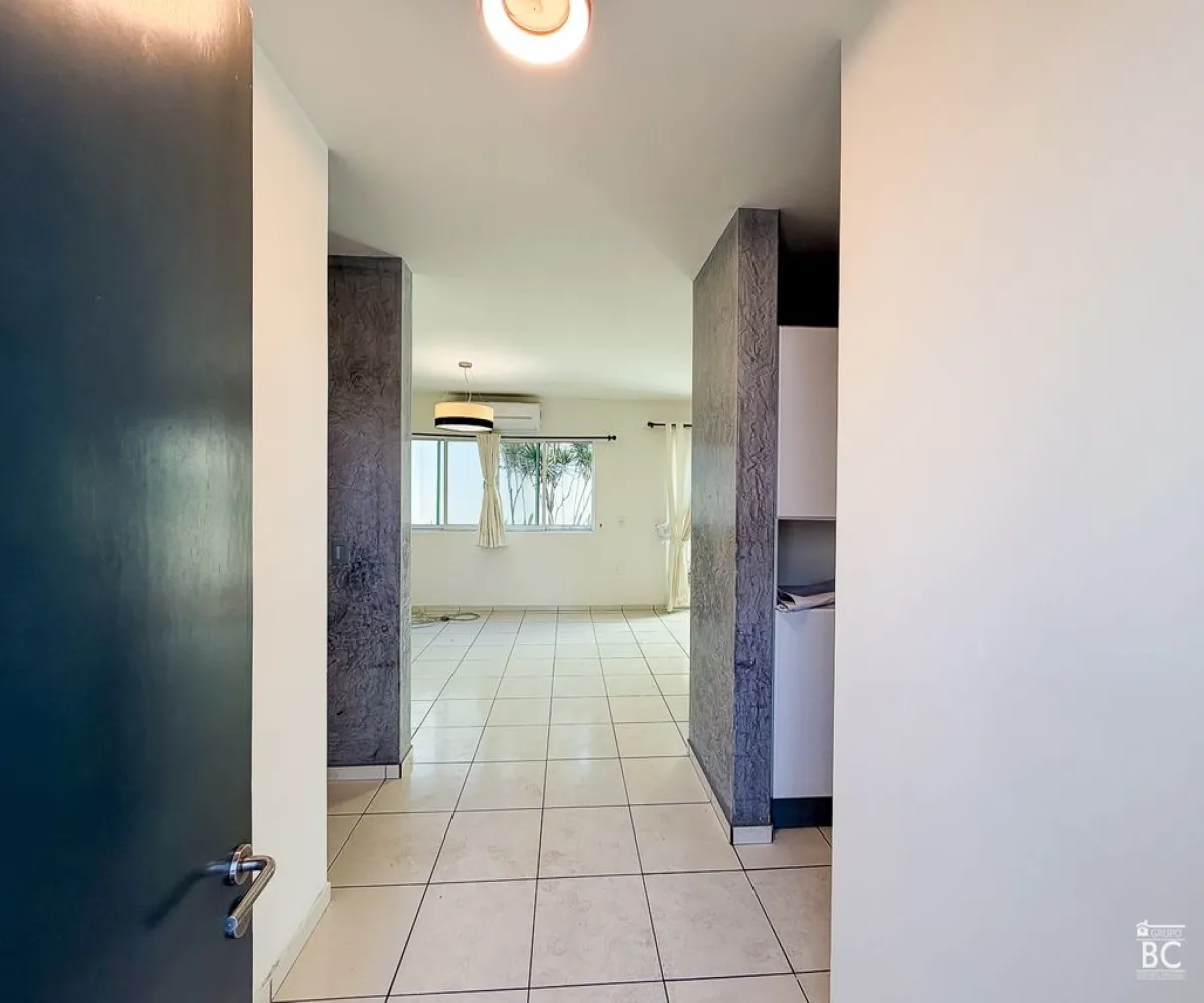 Casa En Venta,Valle Real,Avenida Aviación 5950 95, Zapopan, Jalisco 45136, 3 Habitaciones,2 Baños,Avenida Aviación,2,pI4sDit