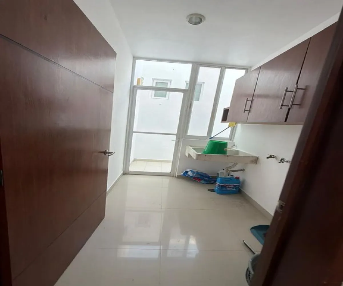 Casa En Venta,santa anita,Avenida Arbolada Bosques de Santa Anita 410, Tlajomulco de Zúñiga, Jalisco 45640, 5 Habitaciones,5 Baños,Avenida Arbolada Bosques de Santa Anita,1,pcUnHoi