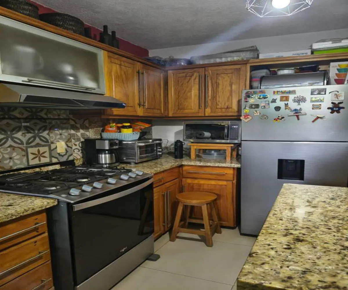 Casa En Venta,Parque Las Palmas,Bahía de los Lobos 152, Puerto Vallarta, Jalisco 48317, 4 Habitaciones,3 Baños,Bahía de los Lobos,2,pzVE2td