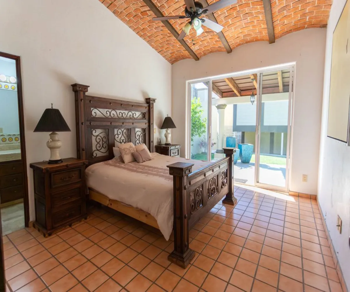 Casa En Venta,Ajijic, La Floresta,Paseo del Mirador 93, Chapala, Jalisco 45920, 6 Habitaciones,6 Baños,Paseo del Mirador,1,pCZovTy