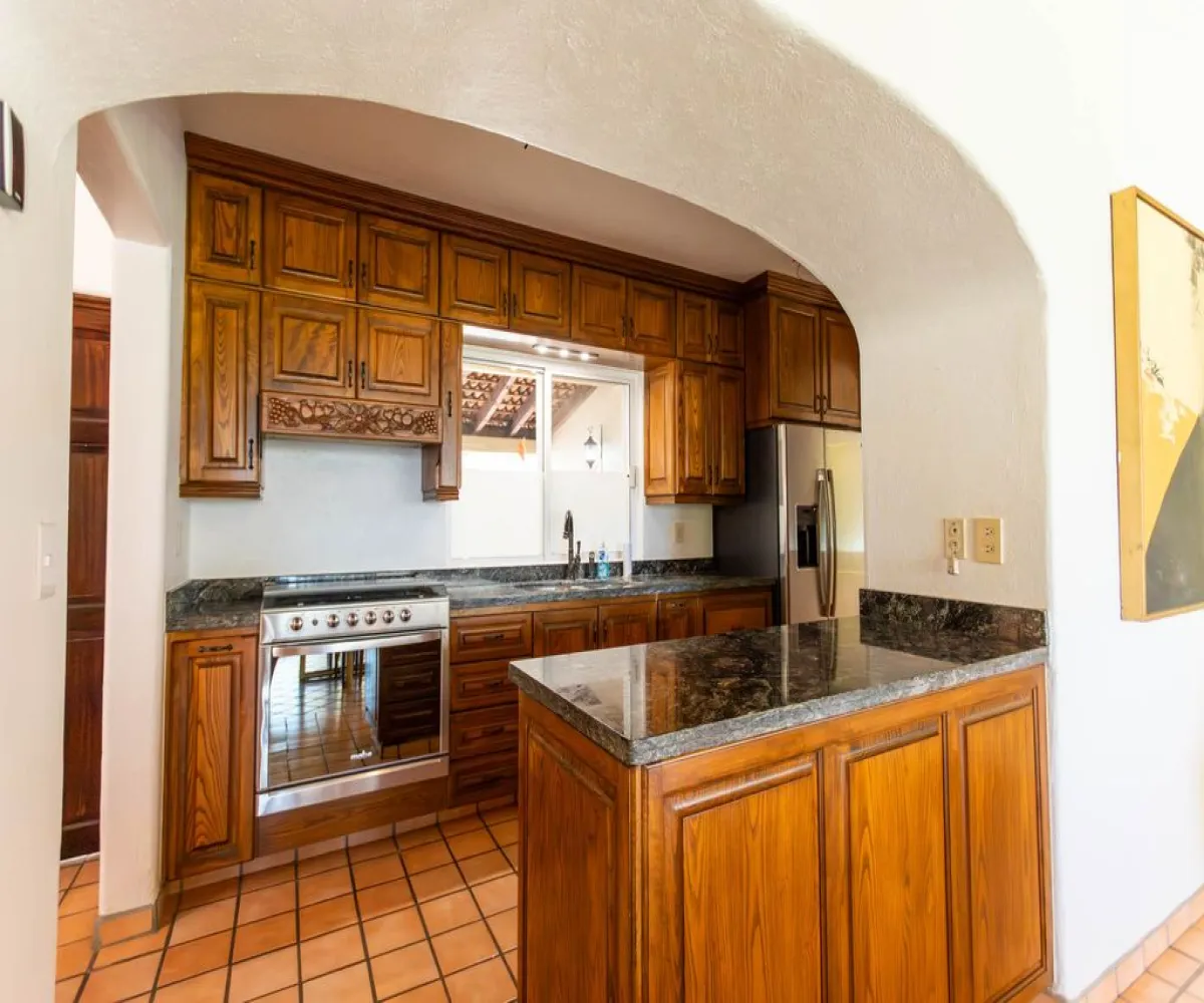 Casa En Venta,Ajijic, La Floresta,Paseo del Mirador 93, Chapala, Jalisco 45920, 6 Habitaciones,6 Baños,Paseo del Mirador,1,pCZovTy