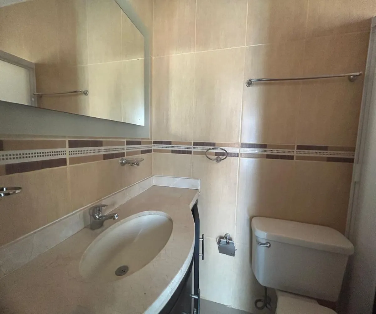 Casa En Renta,Jardín Real,Jardín de Las Victorias Sur 1 72, Zapopan, Jalisco 45136, 3 Habitaciones,3 Baños,Jardín de Las Victorias Sur,1,pVIOClU