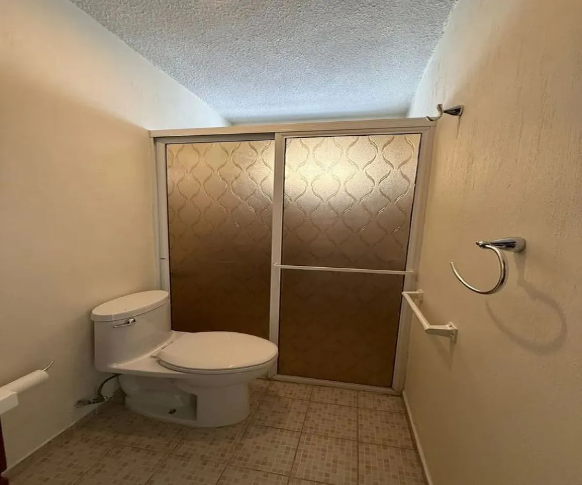 Casa En Renta,La Calma,Calle Virgen 3839, Zapopan, Jalisco 45070, 4 Habitaciones,3 Baños,Calle Virgen,1,pKHArGN