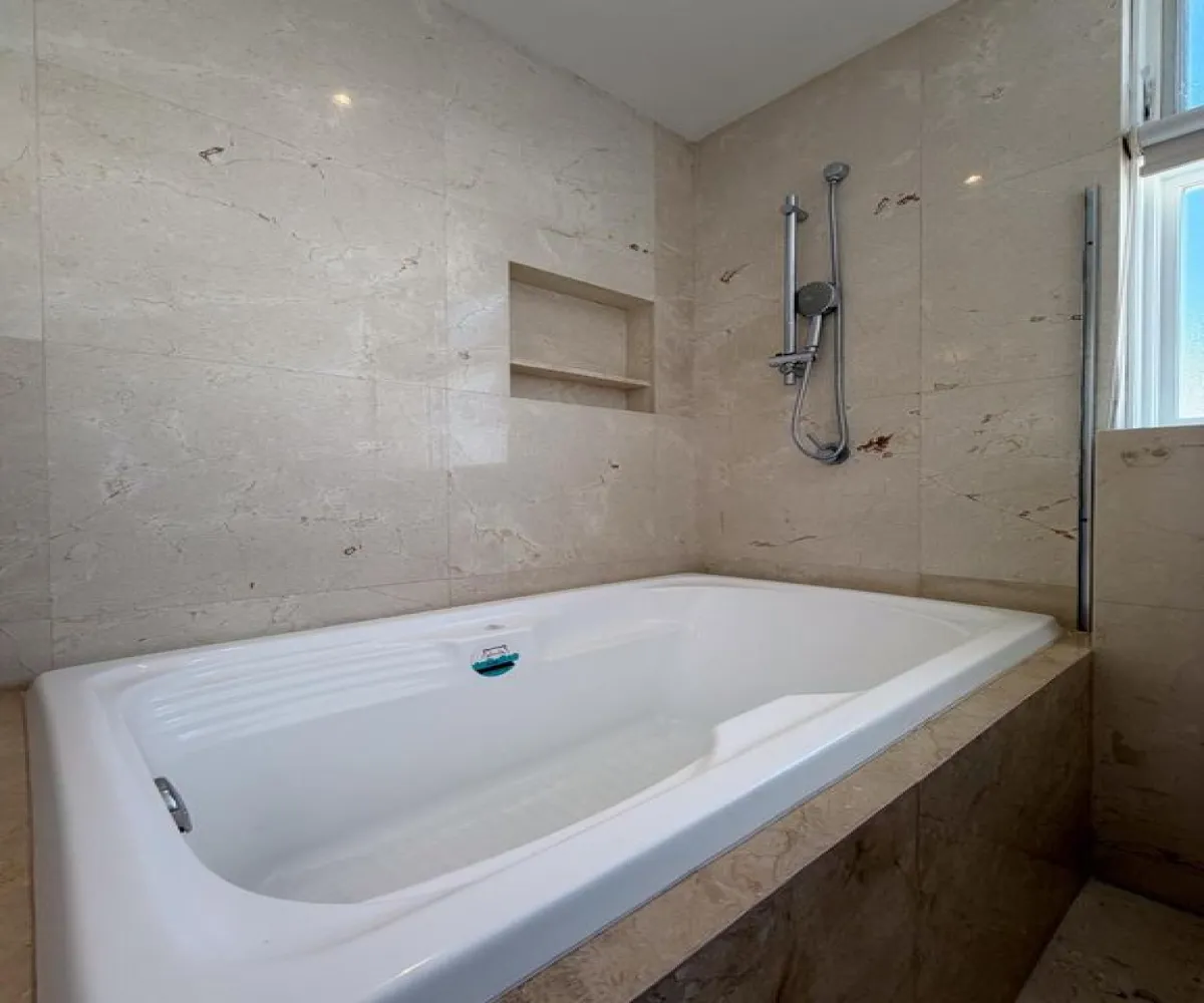 Casa En Renta,Lomas del Bosque,Boulevard Paseo Lomas del Bosque 4389, Zapopan, Jalisco 45118, 4 Habitaciones,5 Baños,Boulevard Paseo Lomas del Bosque,2,pM7vZlw