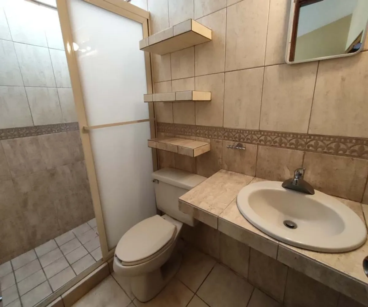 Casa En Renta,Guadalupe,Santa Catalina de Siena 881, Zapopan, Jalisco 45047,2 Baños,Santa Catalina de Siena,2,paB2fnv