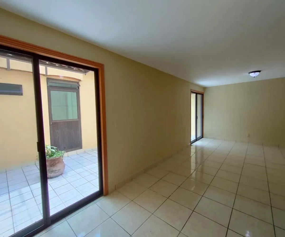 Casa En Renta,Guadalupe,Santa Catalina de Siena 881, Zapopan, Jalisco 45047,2 Baños,Santa Catalina de Siena,2,paB2fnv
