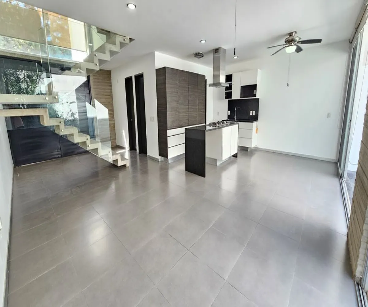 Casa En Venta,Jocotán,Calle Acero 225, Zapopan, Jalisco 45017, 3 Habitaciones,4 Baños,Calle Acero,3,pFRksdu