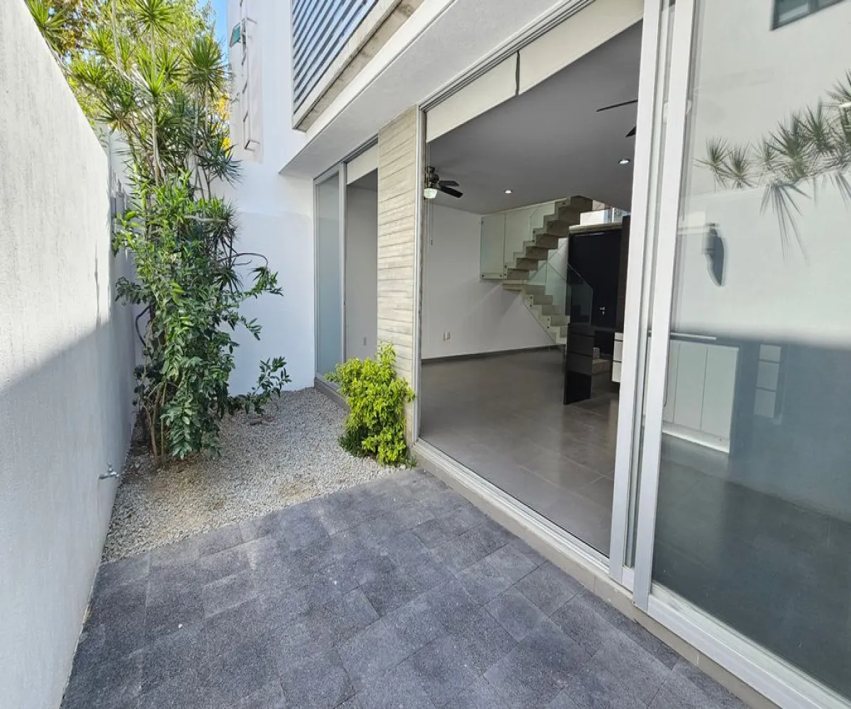 Casa En Venta,Jocotán,Calle Acero 225, Zapopan, Jalisco 45017, 3 Habitaciones,4 Baños,Calle Acero,3,pFRksdu