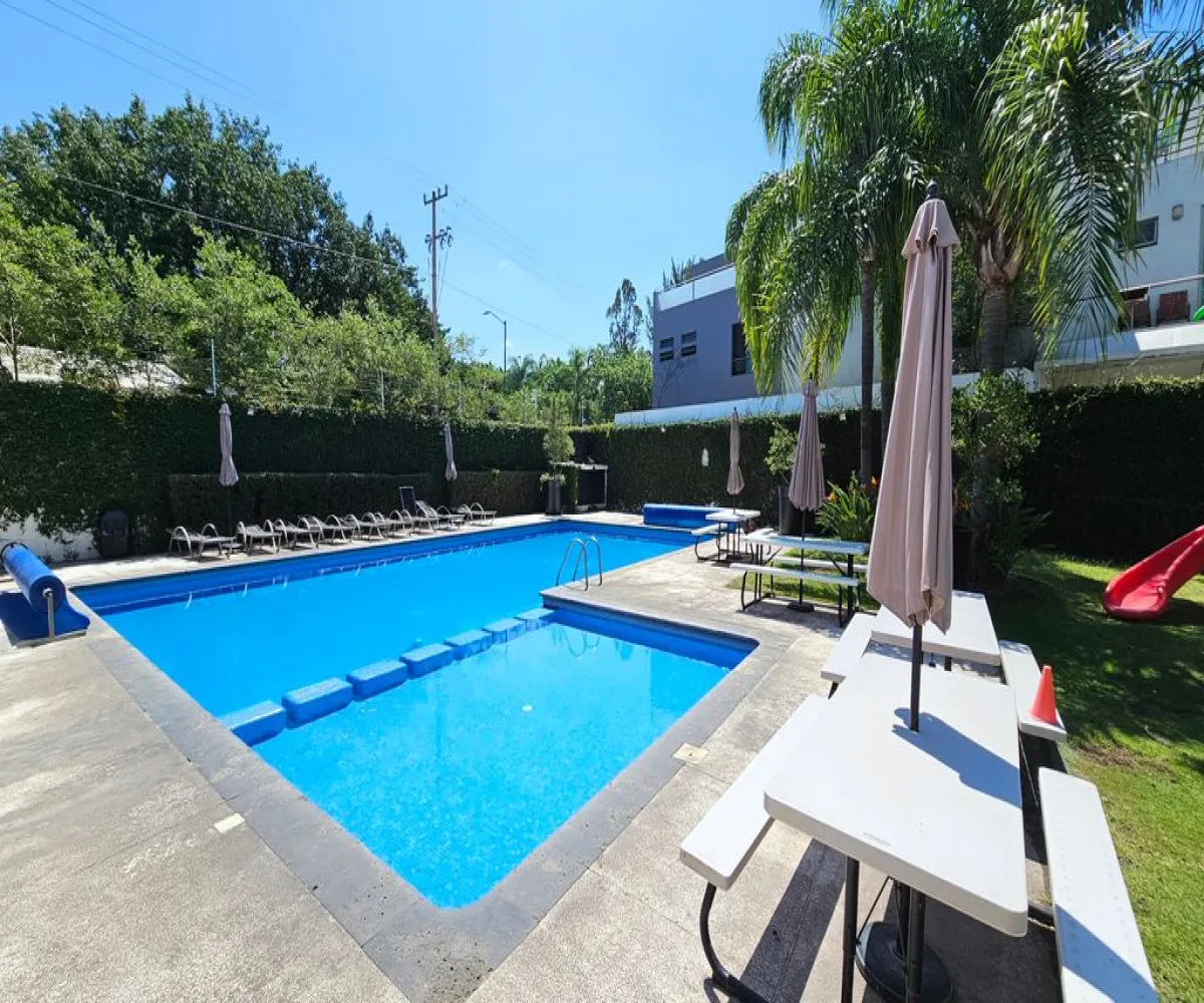 Casa En Venta,Jocotán,Calle Acero 225, Zapopan, Jalisco 45017, 3 Habitaciones,4 Baños,Calle Acero,3,pFRksdu