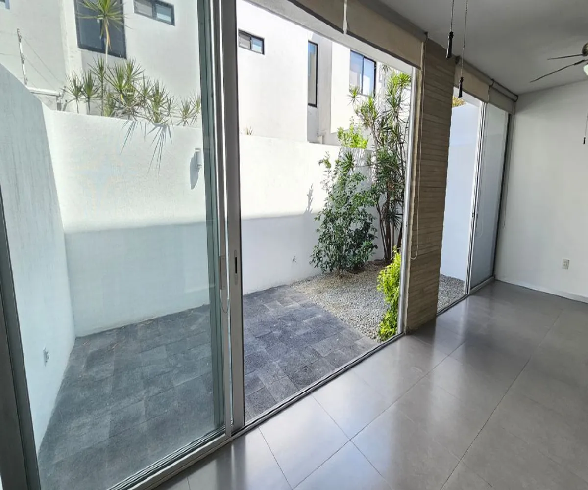 Casa En Venta,Jocotán,Calle Acero 225, Zapopan, Jalisco 45017, 3 Habitaciones,4 Baños,Calle Acero,3,pFRksdu