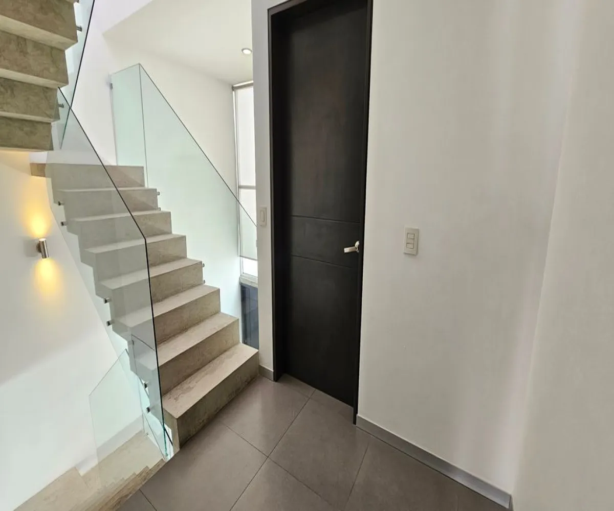 Casa En Venta,Jocotán,Calle Acero 225, Zapopan, Jalisco 45017, 3 Habitaciones,4 Baños,Calle Acero,3,pFRksdu