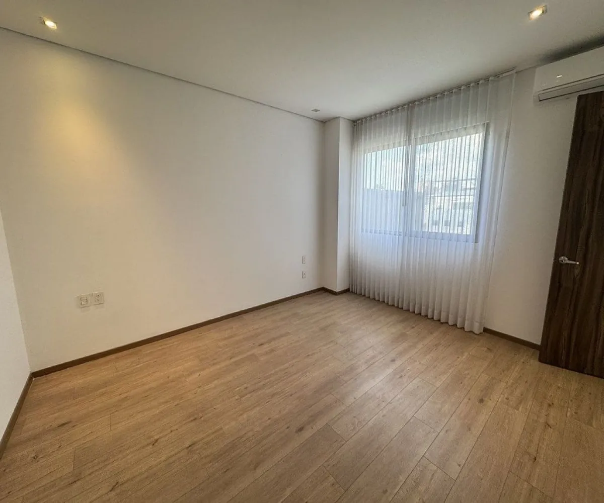 Departamento En Renta,Ladron De Guevara,Calle Justo Sierra 2318 301, Guadalajara, Jalisco 44600, 3 Habitaciones,2 Baños,Calle Justo Sierra,1,pfWyM5H