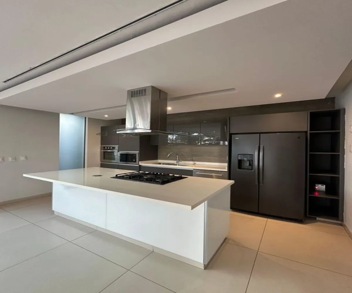 Casa En Renta,Puerta Las Lomas,Avenida de las Lomas S/N, Zapopan, Jalisco 45110, 3 Habitaciones,5 Baños,Avenida de las Lomas,1,p1GhSz7