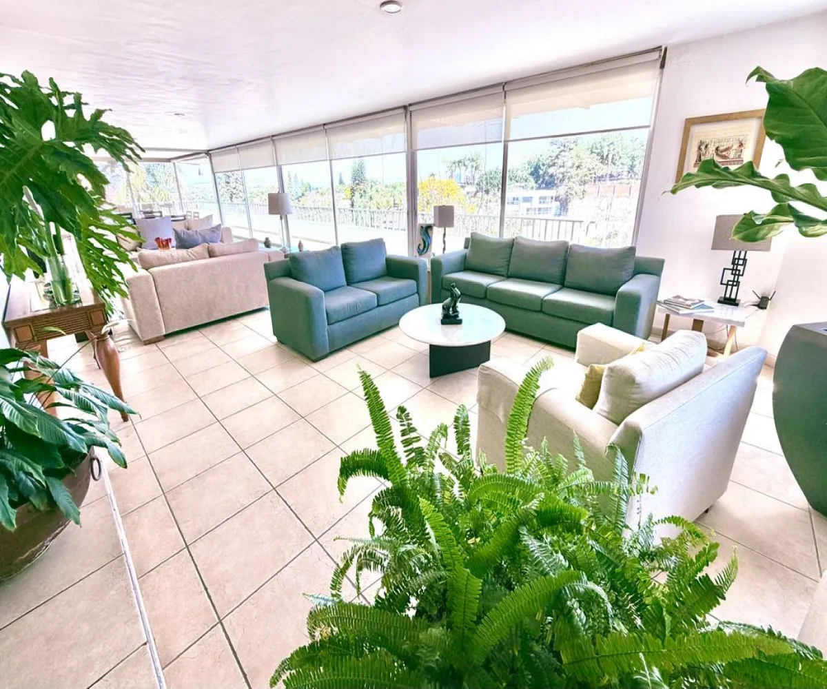 Casa En Venta,Colinas de San Javier,Calle Circuito Madrigal 1695, Zapopan, Jalisco 45110, 3 Habitaciones,3 Baños,Calle Circuito Madrigal,2,pGWRkgC