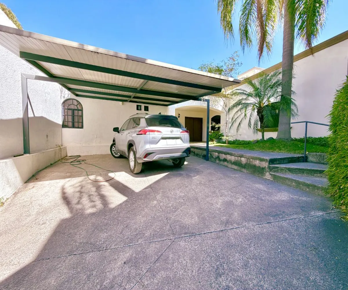 Casa En Venta,Colinas de San Javier,Calle Circuito Madrigal 1695, Zapopan, Jalisco 45110, 3 Habitaciones,3 Baños,Calle Circuito Madrigal,2,pGWRkgC