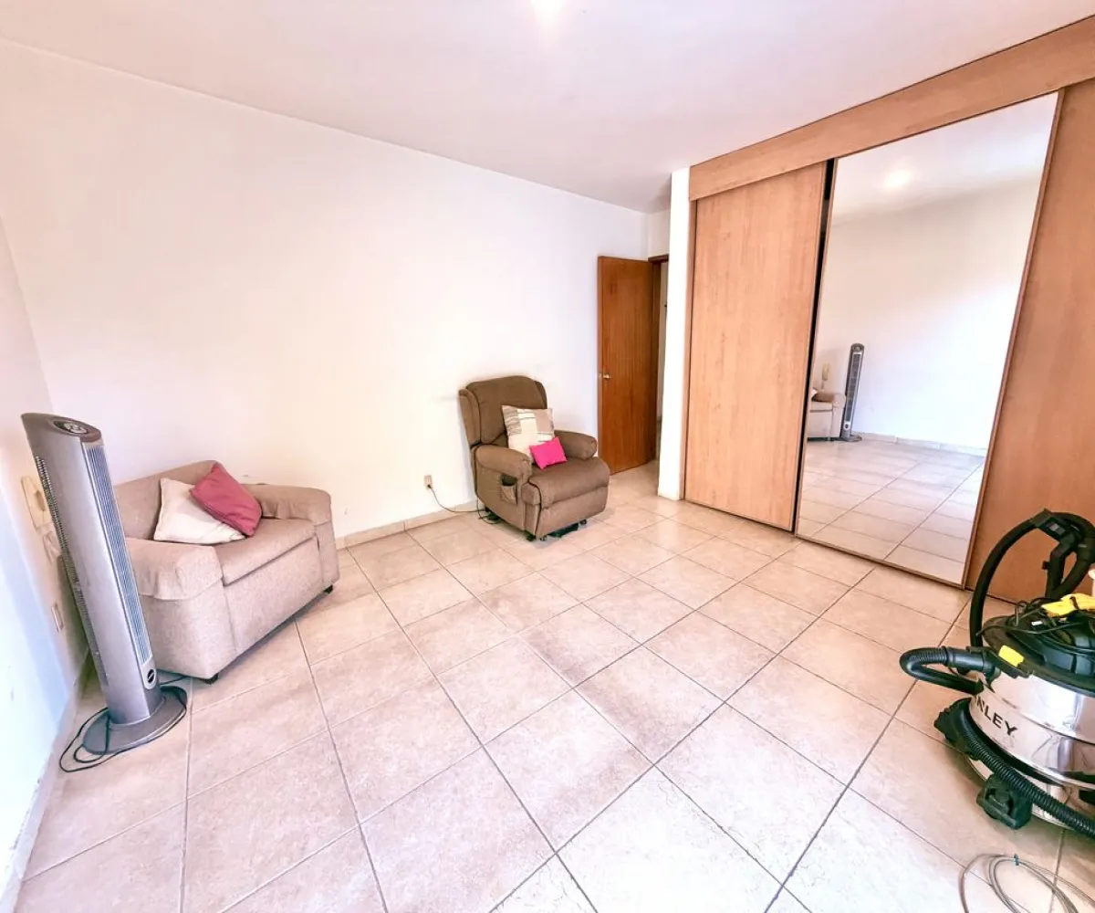 Casa En Venta,Colinas de San Javier,Calle Circuito Madrigal 1695, Zapopan, Jalisco 45110, 3 Habitaciones,3 Baños,Calle Circuito Madrigal,2,pGWRkgC