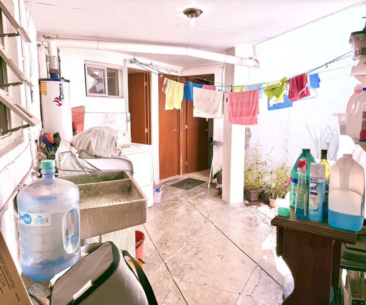 Casa En Venta,Colinas de San Javier,Calle Circuito Madrigal 1695, Zapopan, Jalisco 45110, 3 Habitaciones,3 Baños,Calle Circuito Madrigal,2,pGWRkgC