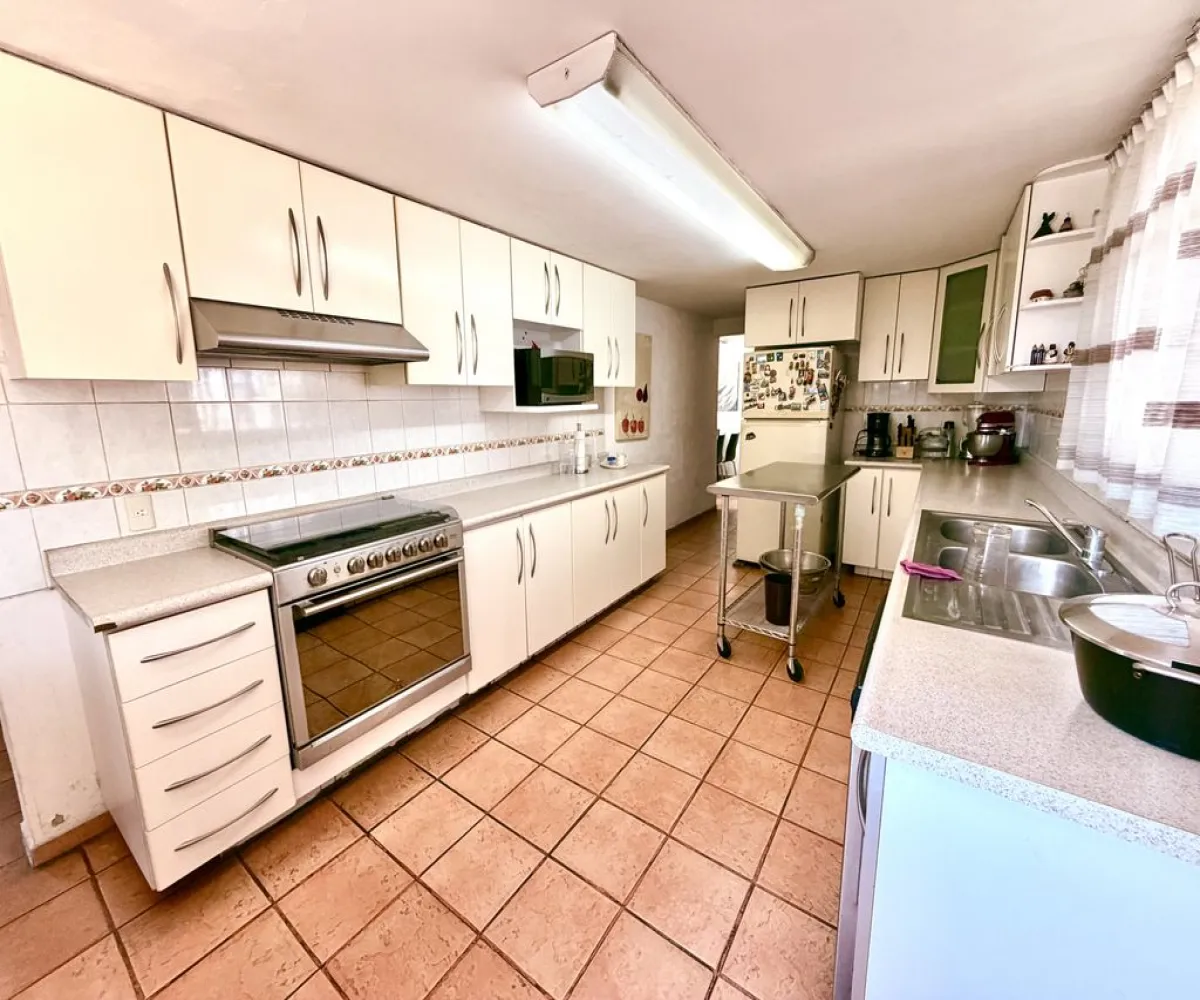 Casa En Venta,Colinas de San Javier,Calle Circuito Madrigal 1695, Zapopan, Jalisco 45110, 3 Habitaciones,3 Baños,Calle Circuito Madrigal,2,pGWRkgC