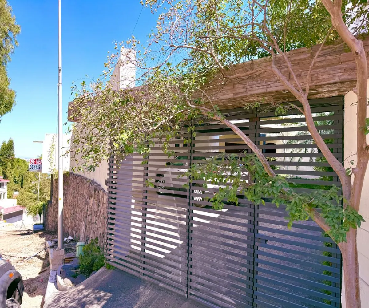 Casa En Venta,Colinas de San Javier,Calle Circuito Madrigal 1695, Zapopan, Jalisco 45110, 3 Habitaciones,3 Baños,Calle Circuito Madrigal,2,pGWRkgC