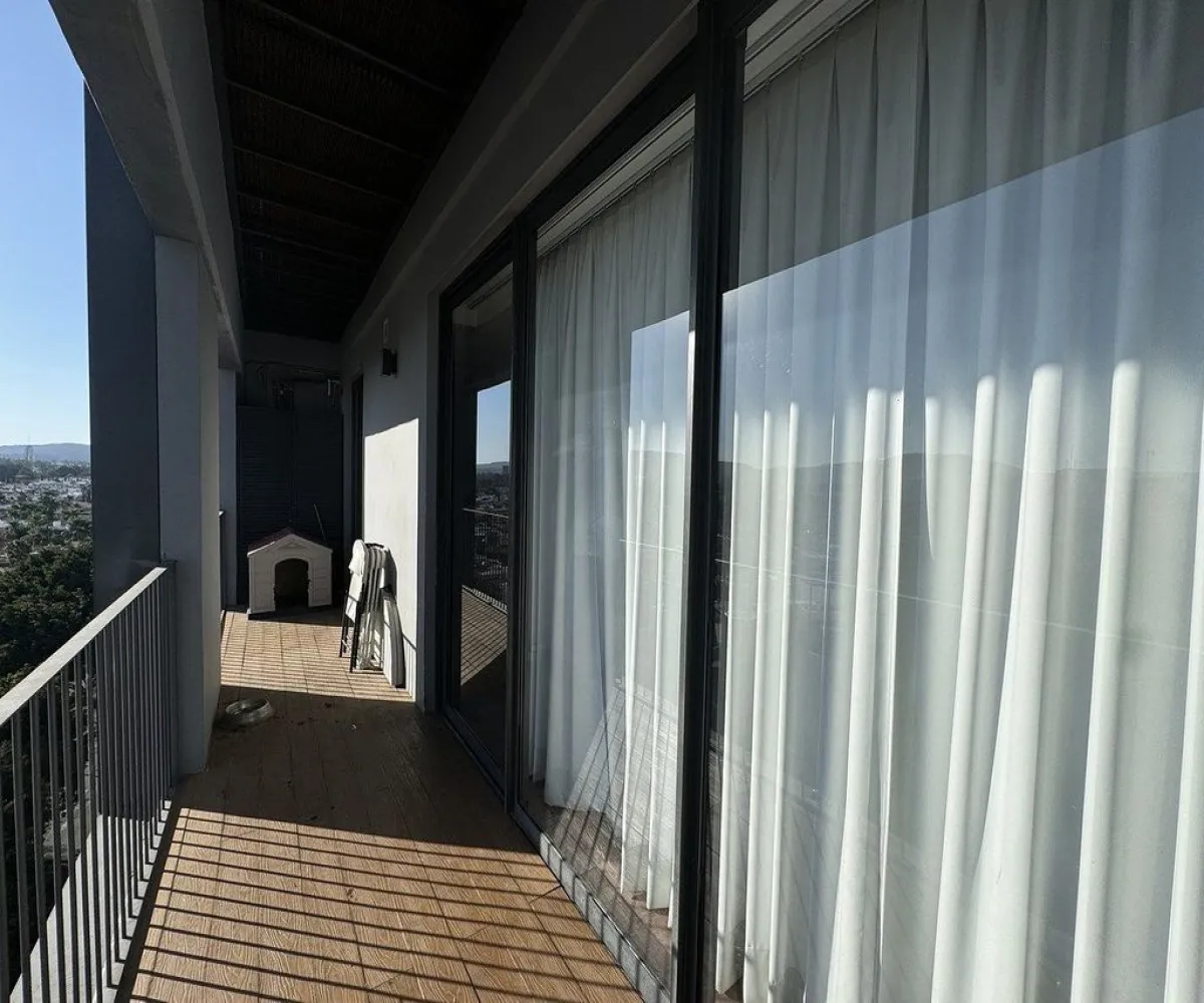 Departamento En Venta,Vallarta Universidad,Avenida Naciones Unidas 5546, Zapopan, Jalisco 45110, 1 Cuarto,1 Baño,Avenida Naciones Unidas,1,pIp1nzQ