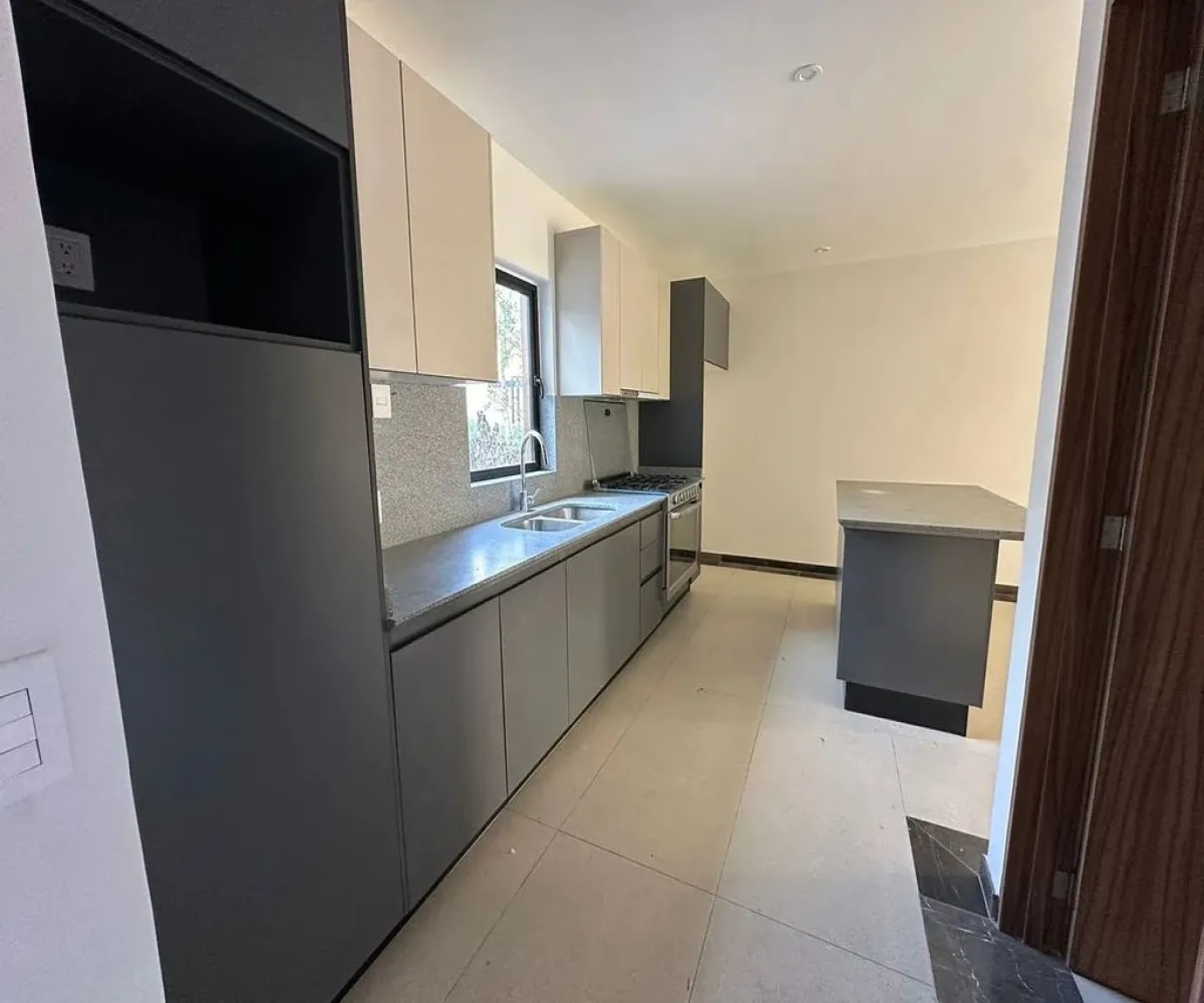 Casa En Venta,Granja,Calzada de los Laureles 835, Zapopan, Jalisco 45010, 4 Habitaciones,4 Baños,Calzada de los Laureles,3,pTtuS2X