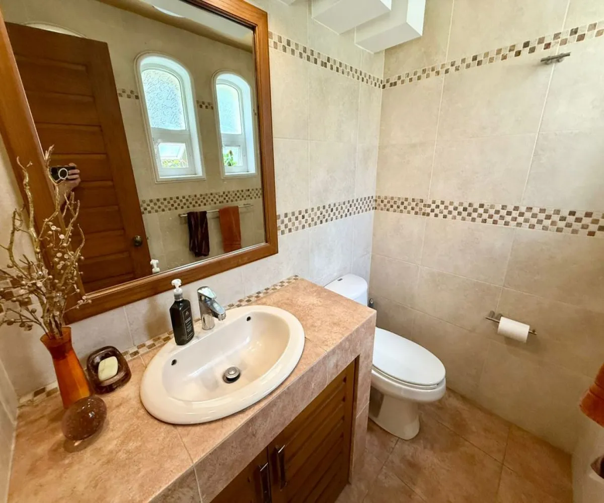 Casa En Venta,Bugambilias,Azaleas 528, Zapopan, Jalisco 45238, 3 Habitaciones,4 Baños,Azaleas,2,pnIechC