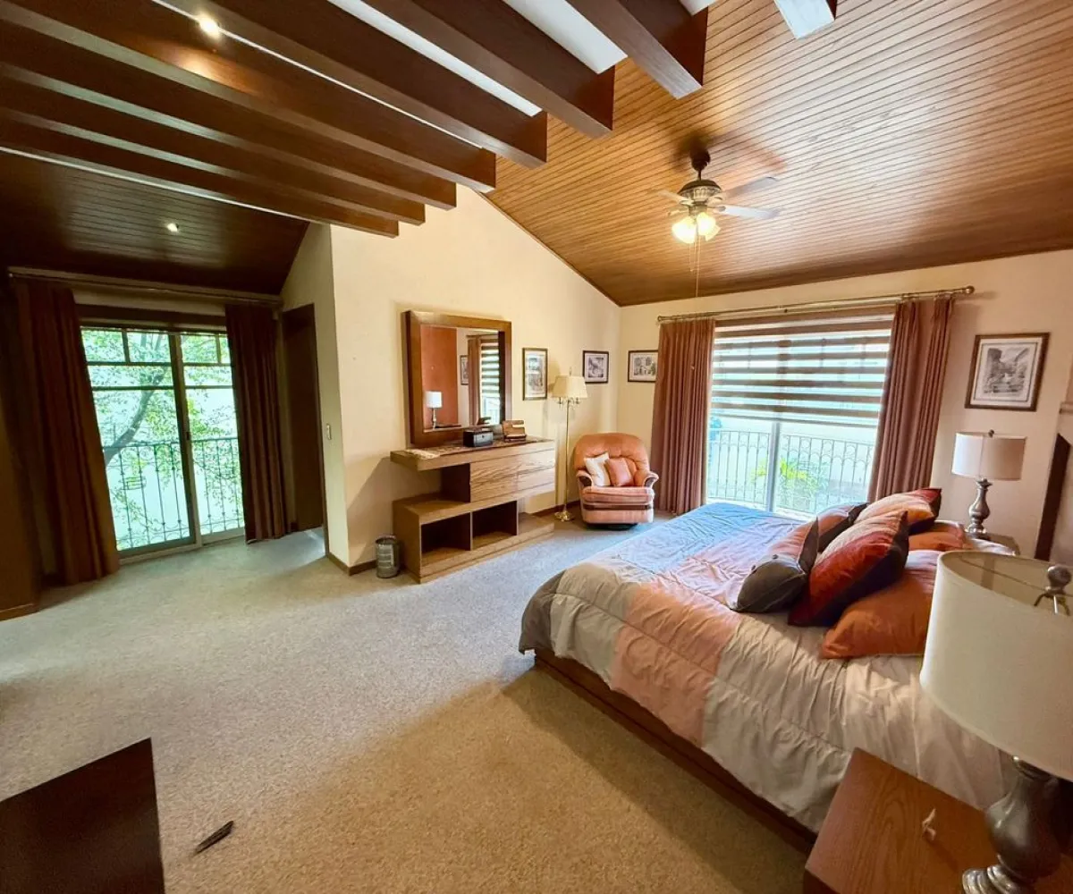 Casa En Venta,Bugambilias,Azaleas 528, Zapopan, Jalisco 45238, 3 Habitaciones,4 Baños,Azaleas,2,pnIechC