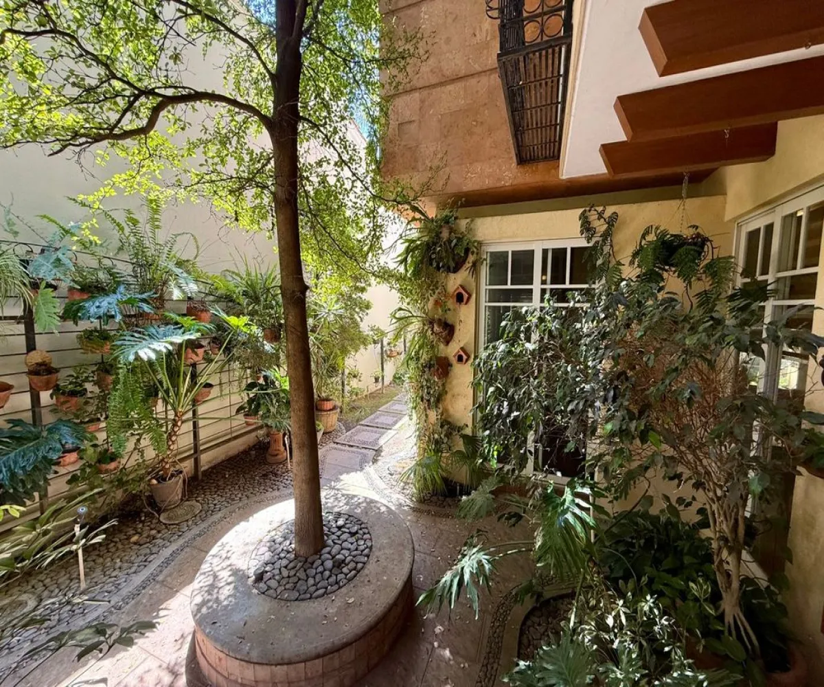 Casa En Venta,Bugambilias,Azaleas 528, Zapopan, Jalisco 45238, 3 Habitaciones,4 Baños,Azaleas,2,pnIechC