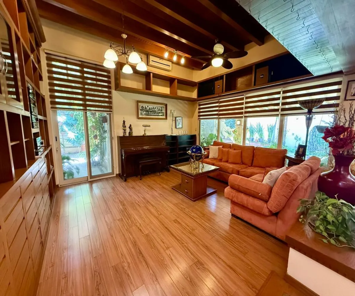 Casa En Venta,Bugambilias,Azaleas 528, Zapopan, Jalisco 45238, 3 Habitaciones,4 Baños,Azaleas,2,pnIechC