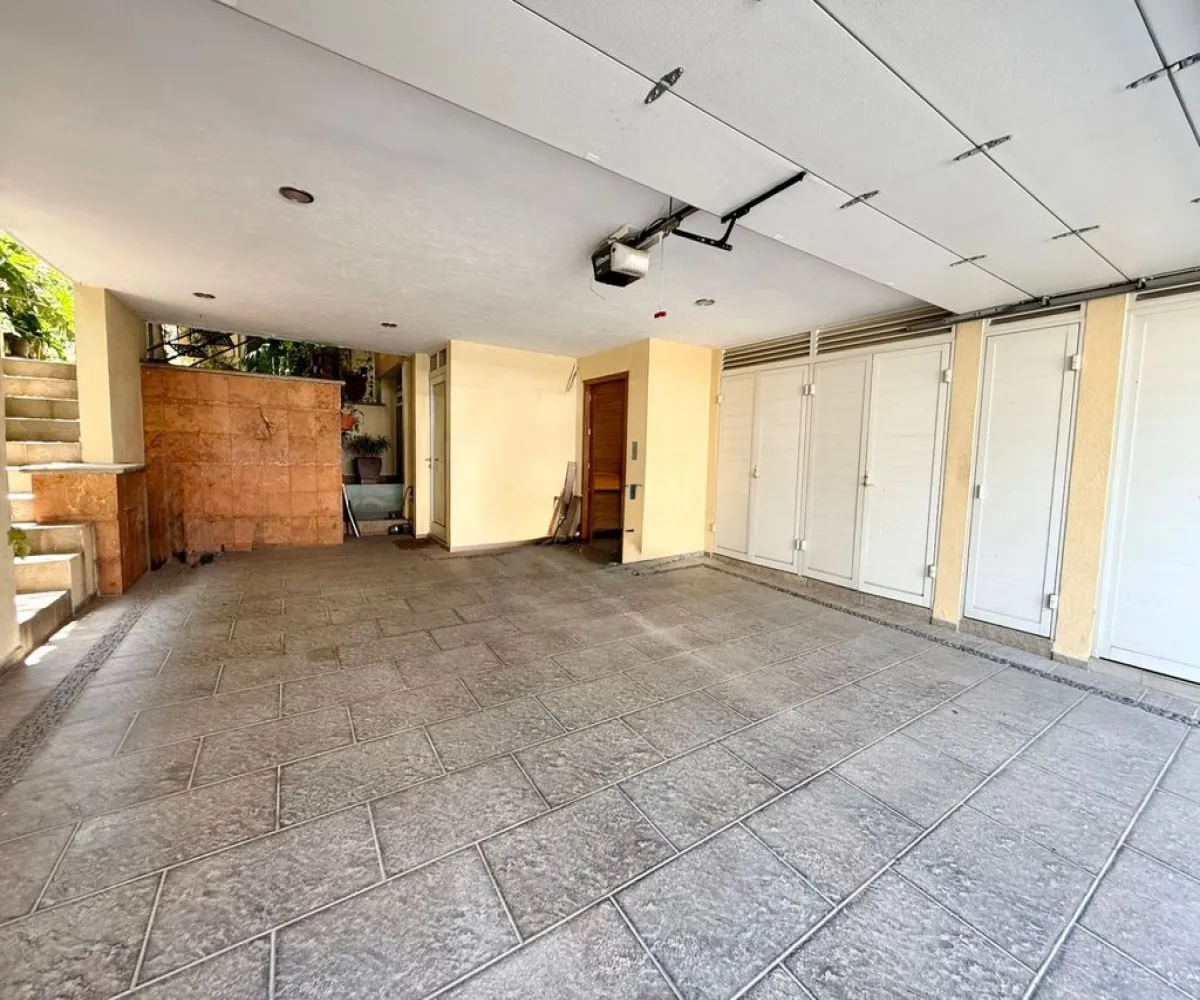 Casa En Venta,Bugambilias,Azaleas 528, Zapopan, Jalisco 45238, 3 Habitaciones,4 Baños,Azaleas,2,pnIechC