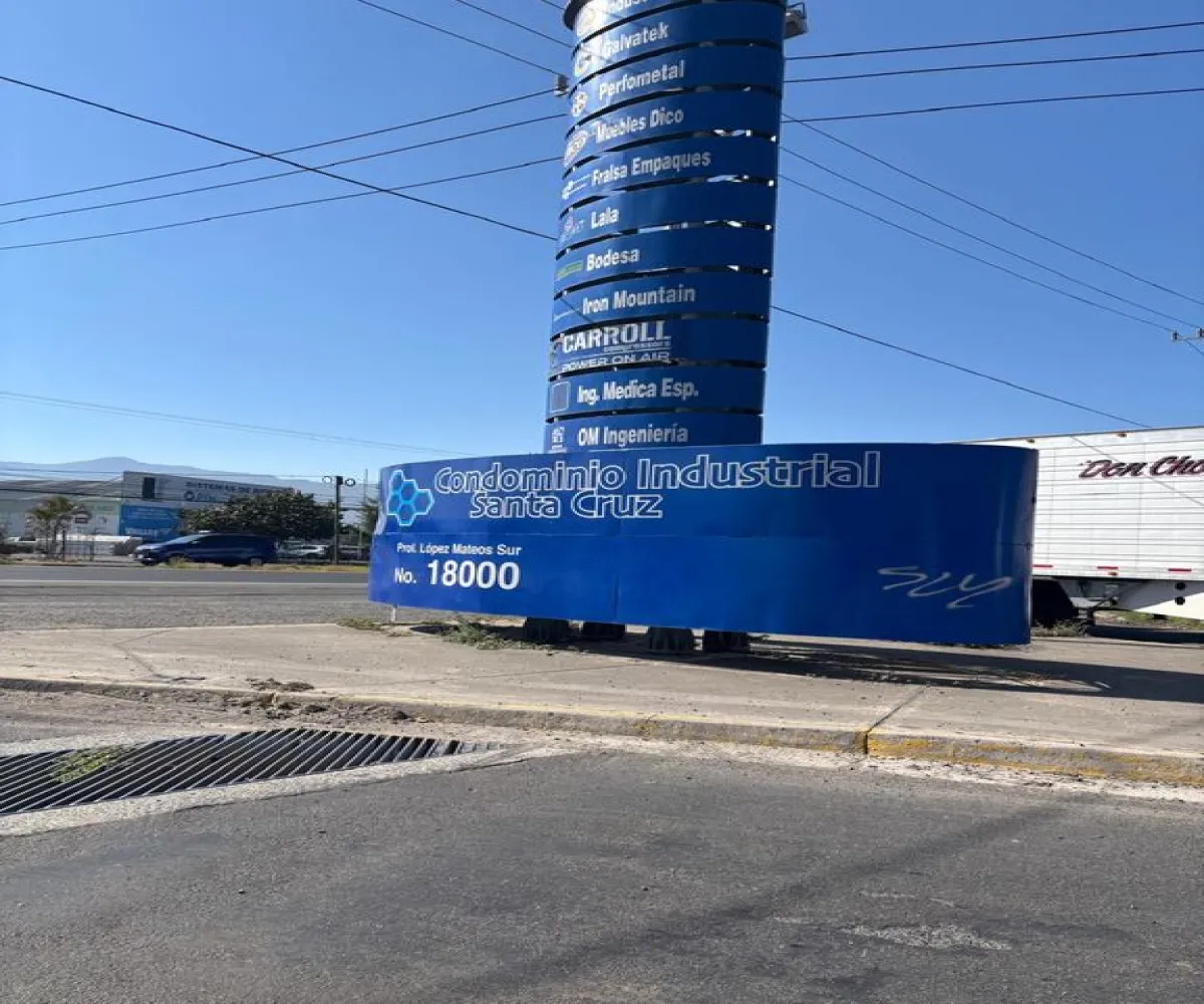 Bodega En Renta,Centro,Avenida Prolongación Lopez Mateos Sur 18000, Tlajomulco de Zúñiga, Jalisco 45640,5 Baños,Avenida Prolongación Lopez Mateos Sur,1,pOgHEt3