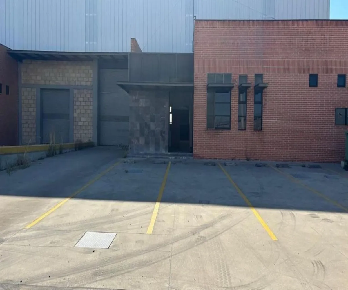 Bodega En Renta,Centro,Avenida Prolongación Lopez Mateos Sur 18000, Tlajomulco de Zúñiga, Jalisco 45640,5 Baños,Avenida Prolongación Lopez Mateos Sur,1,pOgHEt3