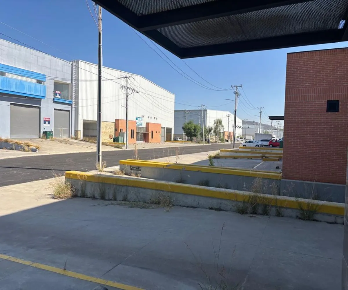 Bodega En Renta,Centro,Avenida Prolongación Lopez Mateos Sur 18000, Tlajomulco de Zúñiga, Jalisco 45640,5 Baños,Avenida Prolongación Lopez Mateos Sur,1,pOgHEt3
