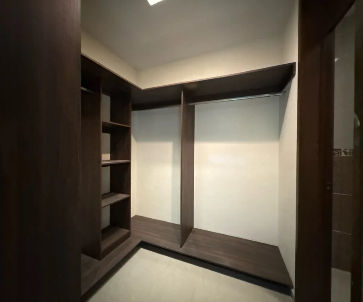 Casa En Venta,Casa Fuerte,Avenida Casa Fuerte 83 20, Tlajomulco de Zúñiga, Jalisco 45645, 3 Habitaciones,2 Baños,Avenida Casa Fuerte,2,pRHVX50