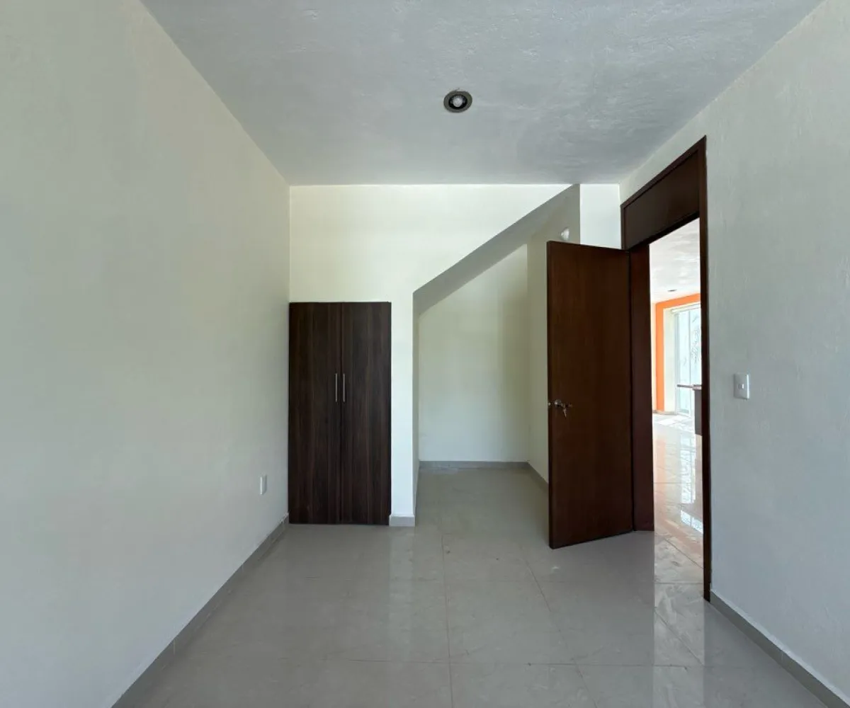 Casa En Venta,Casa Fuerte,Avenida Casa Fuerte 83 20, Tlajomulco de Zúñiga, Jalisco 45645, 3 Habitaciones,2 Baños,Avenida Casa Fuerte,2,pRHVX50