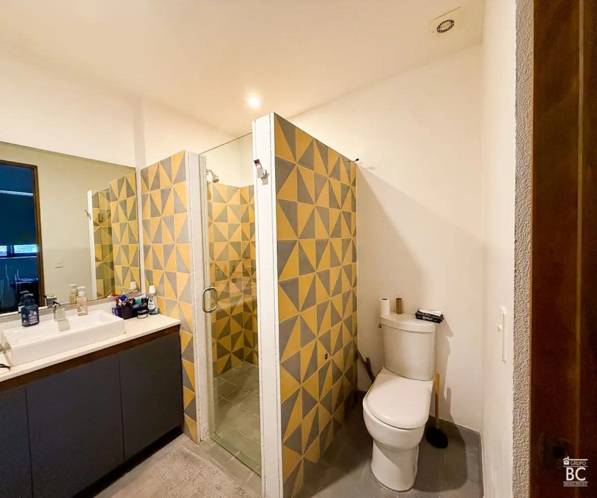 Departamento En Venta,Americana,Calle Pedro Moreno 1140, Guadalajara, Jalisco 44160, 1 Cuarto,1 Baño,Calle Pedro Moreno,1,pbJH9yI