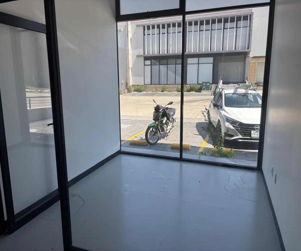 Bodega En Renta,Carretera a San Isidro Mazatepec 4978, Tlajomulco de Zúñiga, Jalisco 45640,5 Baños,Carretera a San Isidro Mazatepec,1,ppc1Iot