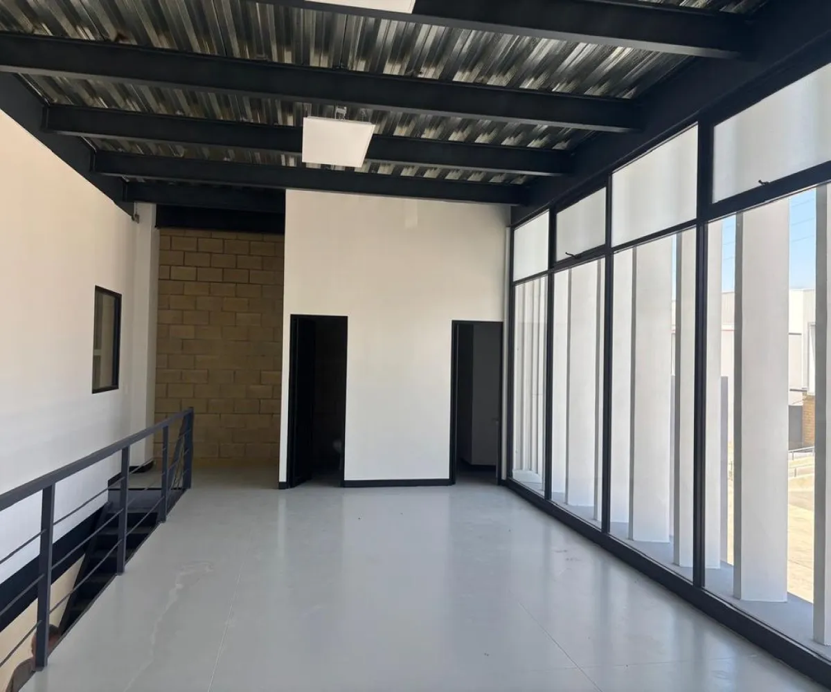 Bodega En Renta,Carretera a San Isidro Mazatepec 4978, Tlajomulco de Zúñiga, Jalisco 45640,5 Baños,Carretera a San Isidro Mazatepec,1,ppc1Iot