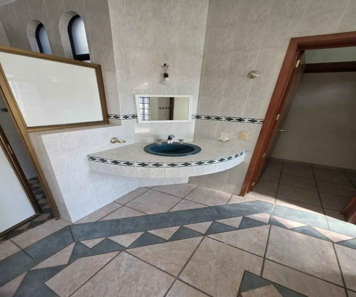 Casa En Renta,La Guadalupana,Juan Gómez de Parada S/N, Guadalajara, Jalisco 44220, 4 Habitaciones,3 Baños,Juan Gómez de Parada,2,pGrpLZK