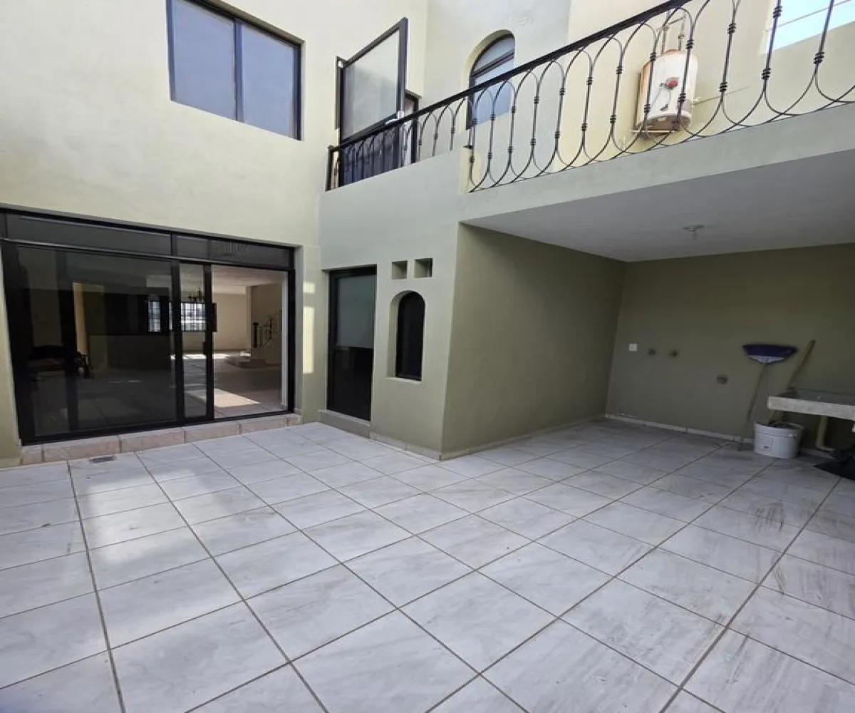 Casa En Renta,La Guadalupana,Juan Gómez de Parada S/N, Guadalajara, Jalisco 44220, 4 Habitaciones,3 Baños,Juan Gómez de Parada,2,pGrpLZK