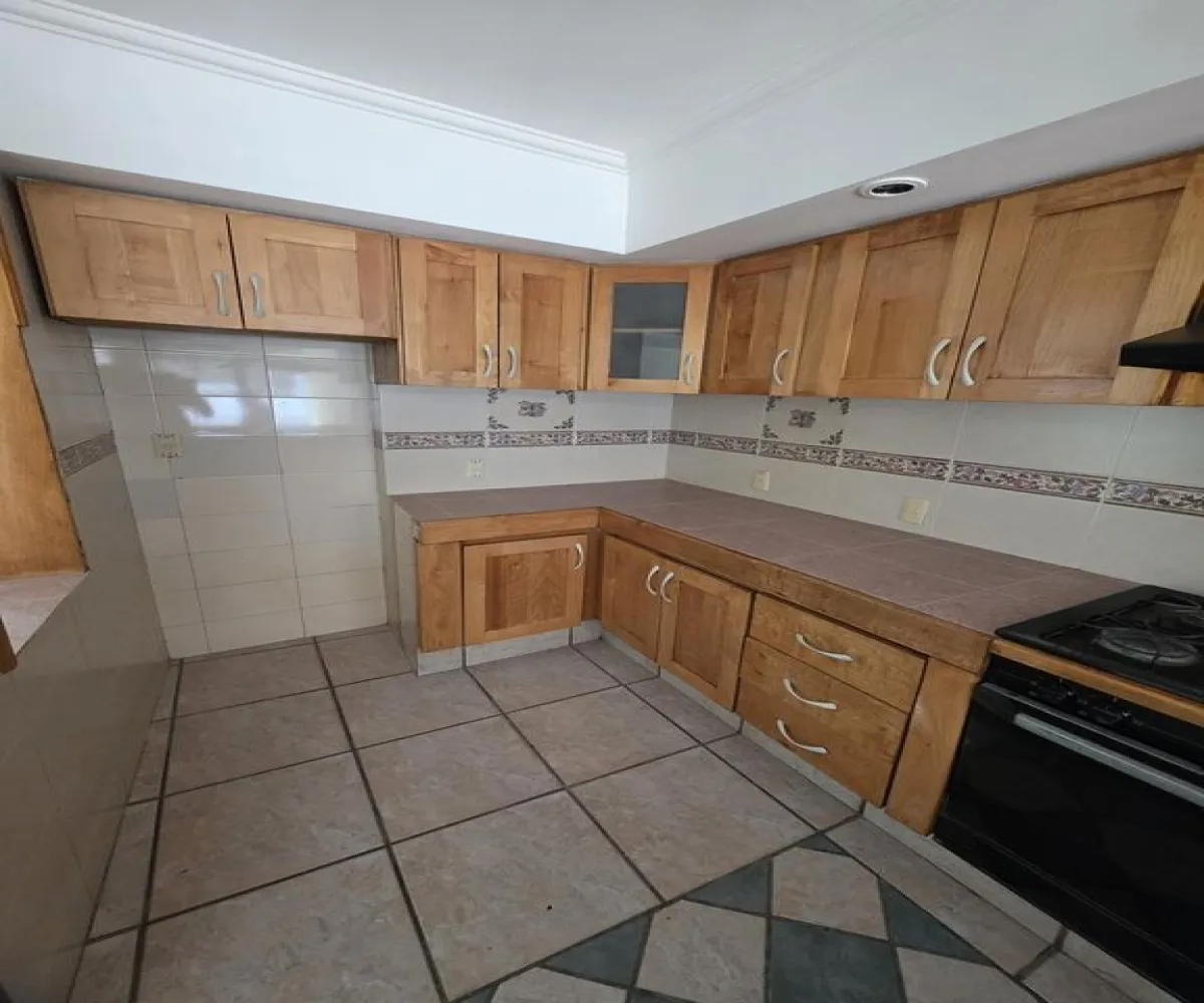 Casa En Renta,La Guadalupana,Juan Gómez de Parada S/N, Guadalajara, Jalisco 44220, 4 Habitaciones,3 Baños,Juan Gómez de Parada,2,pGrpLZK