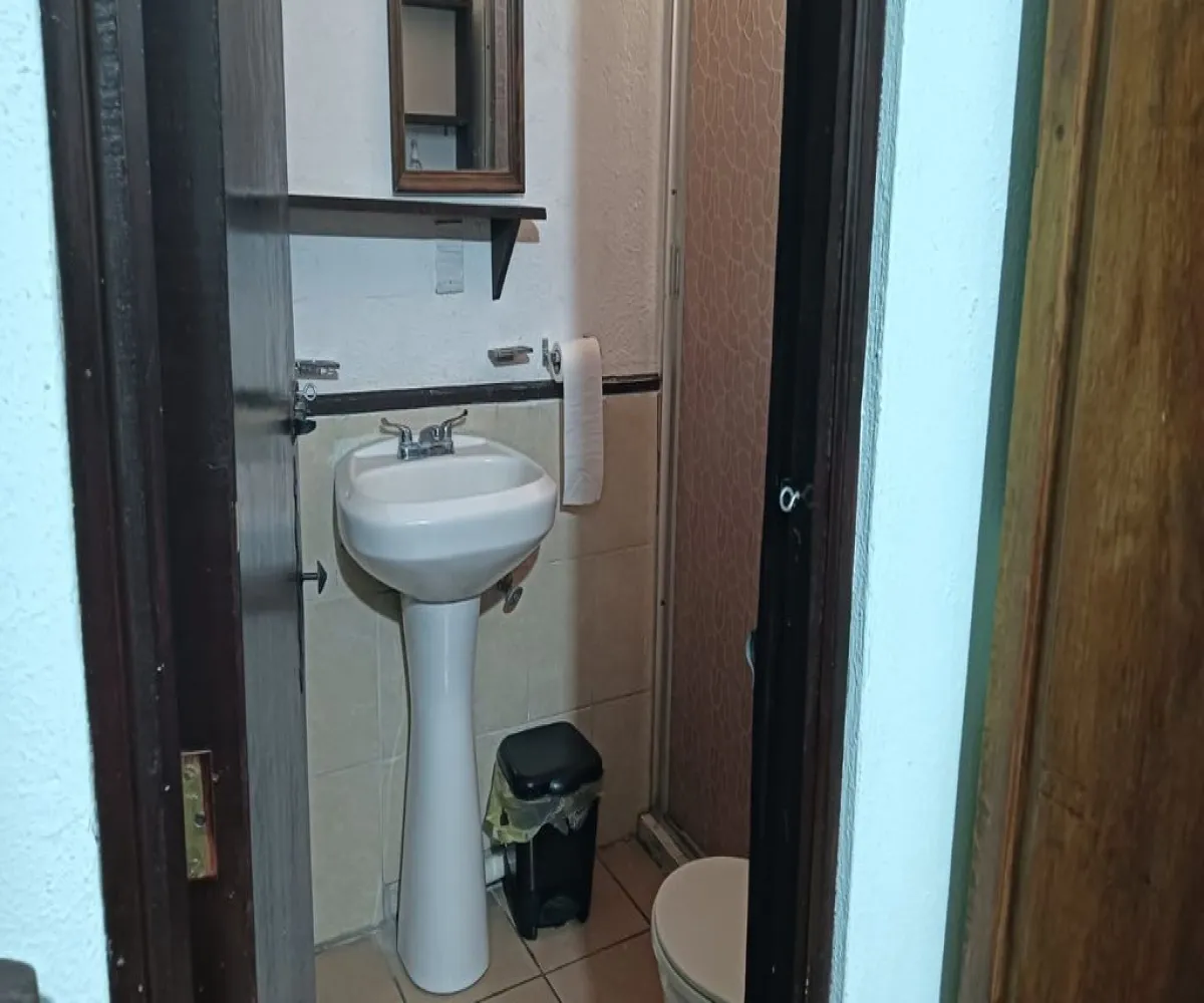 Casa En Venta,Morelos,Avenida Gobernador Luis G. Curiel 1820, Guadalajara, Jalisco 44910, 8 Habitaciones,8 Baños,Avenida Gobernador Luis G. Curiel,2,ptEbLPi