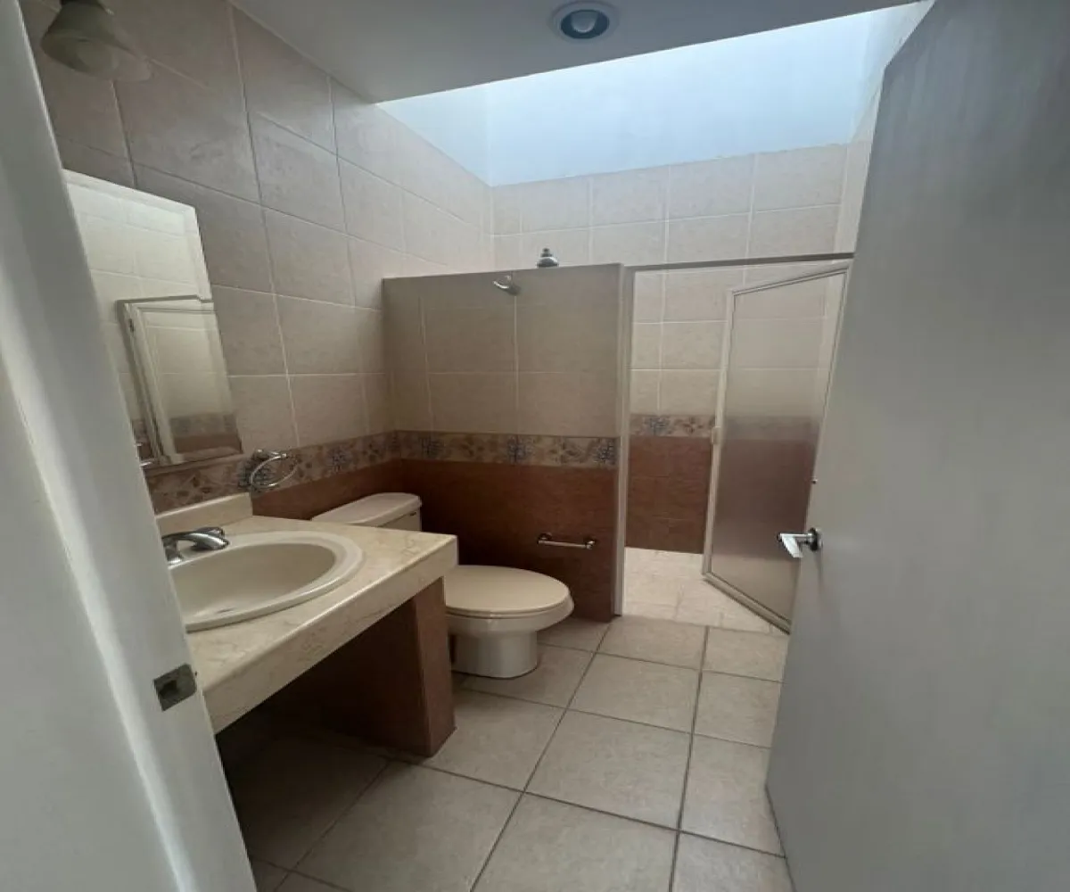 Casa En Renta,Ciudad del Sol,Calle Tezozomoc 116, Zapopan, Jalisco 45050, 8 Habitaciones,8 Baños,Calle Tezozomoc,2,p2FhZDP