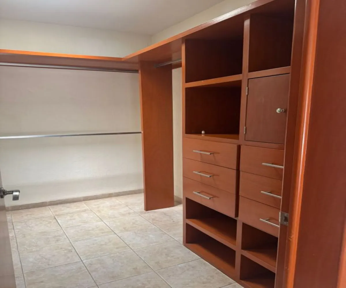 Casa En Renta,Ciudad del Sol,Calle Tezozomoc 116, Zapopan, Jalisco 45050, 8 Habitaciones,8 Baños,Calle Tezozomoc,2,p2FhZDP