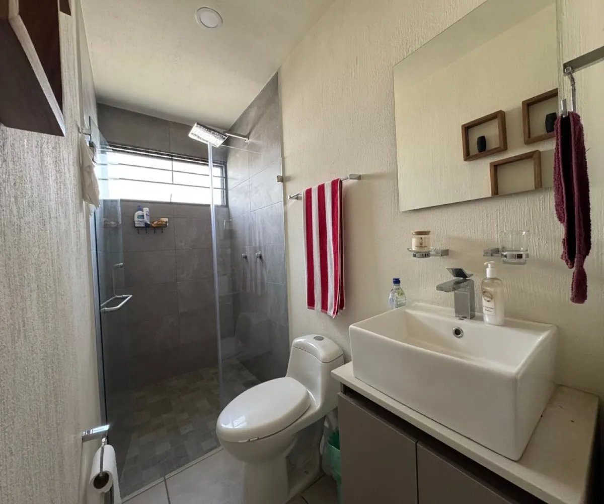 Casa En Renta,Fraccionamiento Alva,Paseo del Alva 1219 5542, Zapopan, Jalisco 45134, 2 Habitaciones,2 Baños,Paseo del Alva,2,p5R48sn