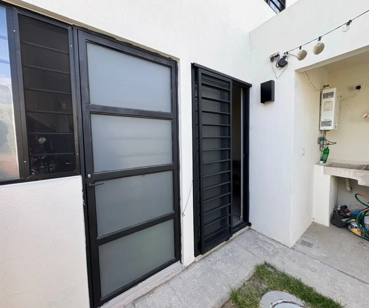 Casa En Renta,Fraccionamiento Alva,Paseo del Alva 1219 5542, Zapopan, Jalisco 45134, 2 Habitaciones,2 Baños,Paseo del Alva,2,p5R48sn