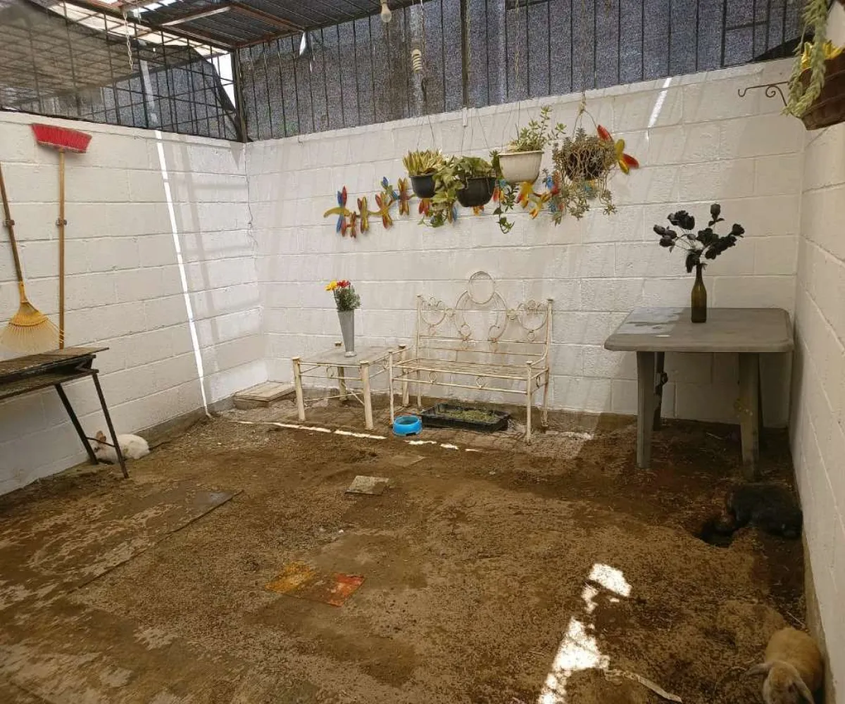 Casa En Venta,Misión la Floresta,Avenida del Bronce 268, Zapopan, Jalisco 45066, 3 Habitaciones,2 Baños,Avenida del Bronce,3,pSPqr9G