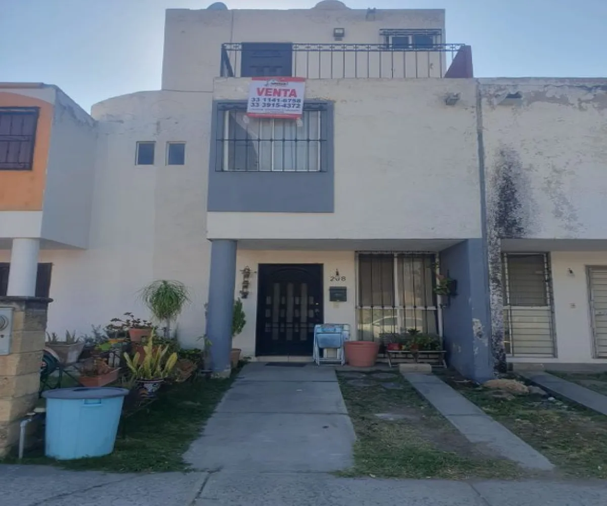 Casa En Venta,Misión la Floresta,Avenida del Bronce 268, Zapopan, Jalisco 45066, 3 Habitaciones,2 Baños,Avenida del Bronce,3,pSPqr9G