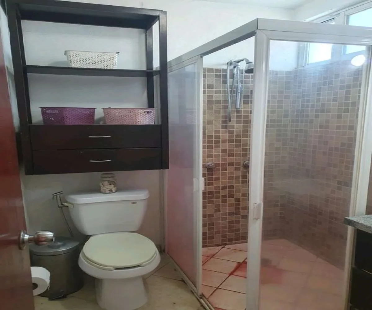 Casa En Venta,Misión la Floresta,Avenida del Bronce 268, Zapopan, Jalisco 45066, 3 Habitaciones,2 Baños,Avenida del Bronce,3,pSPqr9G